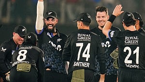 NZ thrash India to end losing streak