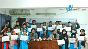 রংপুরে হ্যালোর কর্মশালায় সাংবাদিকতার পাঠ পেল শিশুরা