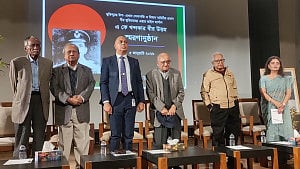 একে খন্দকারকে স্মরণ