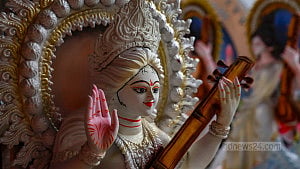 The hustle and bustle of carving Saraswati idols