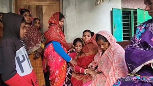 Khokon’s death leaves family in destitution