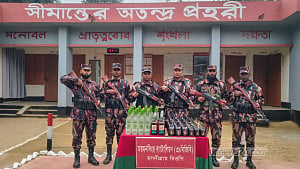 শেরপুর-ময়মনসিংহ সীমান্তে ২৬ লাখ টাকার ভারতীয় মদ ও পণ্য জব্দ