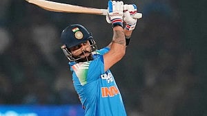 সাড়ে ৪ বছর পর সিংহাসন পুনরুদ্ধার কোহলির