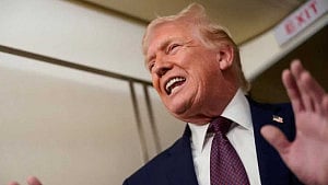 Trump weighs tough response to Iran crackdown