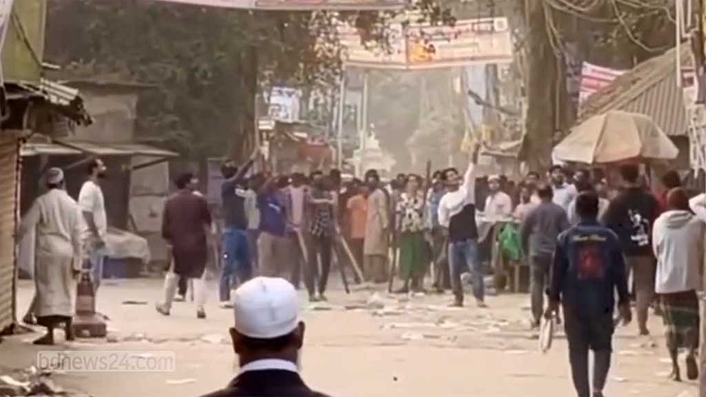 হোমনা উপজেলায় বিএনপি এবং স্বতন্ত্র প্রার্থীর সমর্থকদের মধ্যে সংঘর্ষের ঘটনা ঘটেছে।