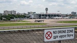 বিমানবন্দরে নতুন উৎপাত ড্রোন, ঝুঁকির শঙ্কা
