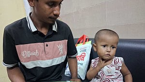 শিশু আনিফার চিকিৎসার দায়িত্ব নিলেন প্রধানমন্ত্রী