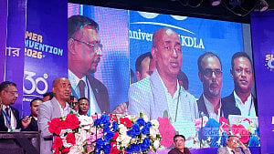 পেশাজীবী সমাজকে রাজনীতিমুক্ত করার আহ্বান আইনমন্ত্রীর