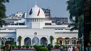 প্রশ্ন কেমন রাষ্ট্রপতি চাই, কে হচ্ছেন তা নয়