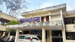 বরিশালে কয়েক ঘণ্টার মধ্যে এক কুকুর কামড়াল ২৭ জনকে