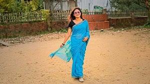 'শ্রাবণের মেঘ' ও নীতিপুলিশি: শিক্ষকের মর্যাদা রক্ষার দায়