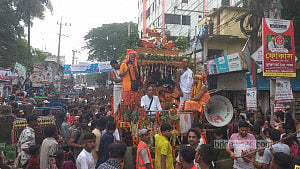 জেলায় জেলায় রথযাত্রার উৎসব-মেলায় ভক্তদের ভিড়