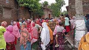 চাঁপাইনবাবগঞ্জে বিদ্যুৎস্পৃষ্টে দাদি-নাতনিসহ প্রাণ গেল ৩ জনের