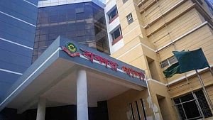 চট্টগ্রামে ‘গাড়িচাপায়’ ২ বাইক আরোহীর মৃত্যু