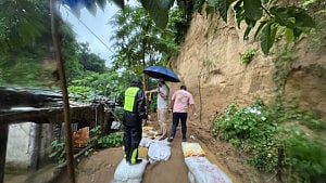 ২৪ ঘণ্টায় ২০৬ মিলিমিটার বৃষ্টি ঝরল চট্টগ্রামে