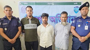 চট্টগ্রামে শিশু অপহরণ, চাচাসহ গ্রেপ্তার ৩