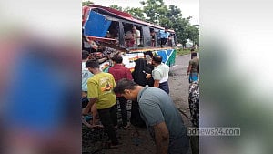 কুমিল্লায় দুই বাসের সংঘর্ষে নিহত ১
