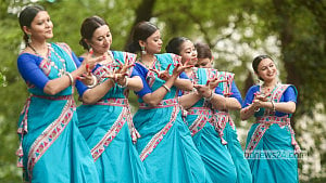 নাচের ছন্দে বর্ষা উদযাপন