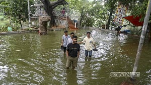 ধানমন্ডি লেক থইথই