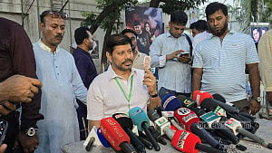 শিল্পী সমিতির ভোট: ‘আর্জেন্টিনার ম্যাচের আগেই’ ফল ঘোষণার আশা নির্বাচন কমিশনারের