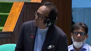 টেলিটক বিক্রির পরিকল্পনা নেই, বিদেশি অর্থায়নের চেষ্টা চলছে: সংসদে মন্ত্রী