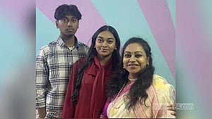 সৌদি আরবে প্রাইভেট কার দুর্ঘটনায় প্রবাসী মা ও মেয়ে-ছেলে নিহত