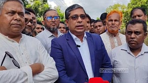ধসে যাওয়া ৯ কোটি টাকার সড়ক পরিদর্শনে প্রতিমন্ত্রী, বললেন ‘অনিয়ম হয়নি’