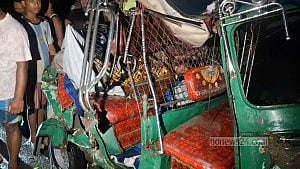 জামালপুরে বাসের চাপায় অটোরিকশার ২ যাত্রী নিহত