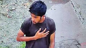 খুলনায় কারাগারের দেয়াল টপকে পালালেন হাজতি