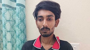কুষ্টিয়ায় বিয়ের আশ্বাসে ছাত্রাবাসে আটকে রেখে তরুণীকে ‘ধর্ষণ’