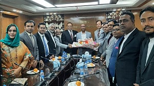 সুপ্রিম কের্টের আইনজীবীদের জন্য নতুন ভবন নির্মাণের আশ্বাস আইনমন্ত্রীর