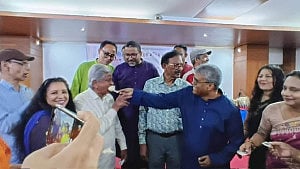 অধ্যাপক আবুল কাসেম ফজলুল হক: শ্রেণিকক্ষের বাইরেও শিক্ষক