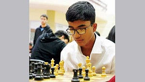 হাঙ্গেরির গ্র্যান্ডমাস্টার দাবায় চ্যাম্পিয়ন মনন
