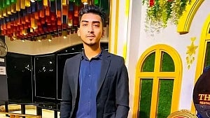 ‘আধিপত্য বিস্তারের’ বলি মিনহাজ, মানতে নারাজ পরিবার