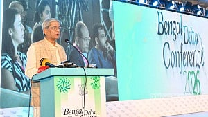 গণতন্ত্র শক্তিশালীকরণ ও অর্থনৈতিক পুনর্গঠনে সরকার কাজ করছে: মির্জা ফখরুল