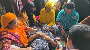 দক্ষিণ আফ্রিকা প্রবাসী ছেলের মৃত্যুর খবরে ঘুম ভেঙেছে বাবার