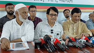 ‘বিএনপি নেতা ব্যবসায়ীর কান কামড়াননি’