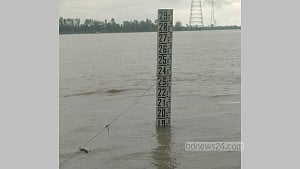 নীলফামারীতে তিস্তার পানি বিপৎসীমা ছুঁইছুঁই