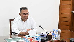 লেক সংস্কার ও স্যুয়ারেজ প্ল্যান্ট স্থাপন নিয়ে বৈঠক, অগ্রগতি শুনলেন প্রধানমন্ত্রী
