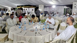 জুলাই আন্দোলনের শরিকদের নিয়ে প্রধানমন্ত্রীর নৈশভোজ
