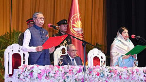 ‘মাফিয়া সরকারের’ রাষ্ট্রপতি হলেও বিএনপি সরকারে শ্রদ্ধা ছিল সাহাবুদ্দিনের: হাফিজ উদ্দিন
