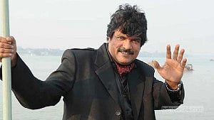 রাজেশ অসুস্থ হন ‘বিষাক্ত মাকড়সার কামড়ে’