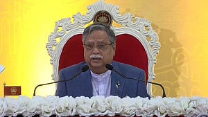 নিরাপত্তার নতুন চ্যালেঞ্জ মোকাবিলায় পিজিআরকে প্রস্তুত করার তাগিদ রাষ্ট্রপতির