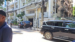 Shahabuddin arrives at Gulshan home