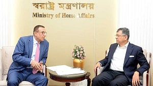 ফিলিস্তিনি শিক্ষার্থীদের জন্য অন- অ্যারাইভাল ভিসা চাইলেন রাষ্ট্রদূত