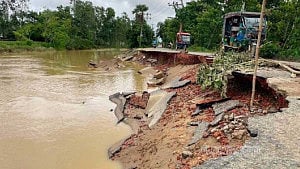 শেরপুরে কমছে পাহাড়ি ঢল, বিপৎসীমার নিচে নদ-নদীর পানি
