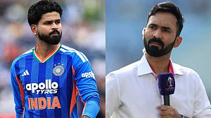 ভারতীয় ব্যাটিংকে জঘন্য বলায় শ্রেয়াসের সমালোচনায় কার্তিক