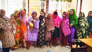 ব্রাহ্মণবাড়িয়ার ‘ছিনতাই চক্রের’ ১১ নারী সিরাজগঞ্জে গ্রেপ্তার