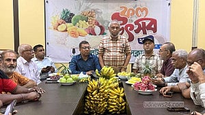 প্রবাসীদের জন্য বিমানবন্দরে চিকিৎসা সেবা চালু হয়েছে: প্রবাসীকল্যাণ মন্ত্রী