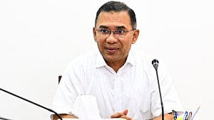 ঢাকা ঘিরে বৃত্তাকার সড়ক ও নৌপথের অগ্রগতি কতটা হল, জানলেন প্রধানমন্ত্রী